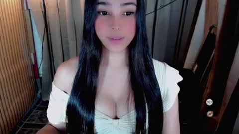 Cutie Laiza online show from August 7, 9:55 am