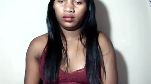 Snapshot of lovelylarra chatting on June 25, 7:35 am lovelylarra online show from June 25, 7:35 am