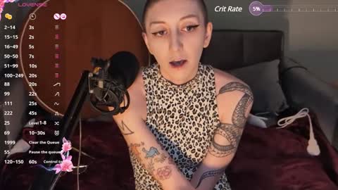 Snapshot of lovelylittlelucyy chatting on January 31, 3:09 am lovelylittlelucyy online show from January 31, 3:09 am