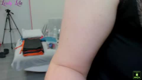 Lola online show from November 16, 9:31 pm