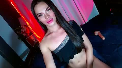 lovelymiss_shyna11 online show from December 22, 3:55 pm
