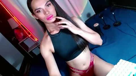 lovelymiss_shyna11 online show from January 6, 11:51 am