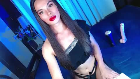 lovelymiss_shyna11 online show from February 9, 12:08 pm
