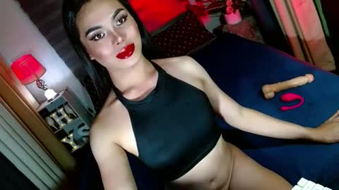 Snapshot of lovelymiss_shyna11 chatting on October 8, 8:01 am lovelymiss_shyna11 online show from October 8, 8:01 am