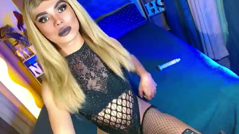 lovelymiss_shyna11 online show from June 23, 7:56 pm