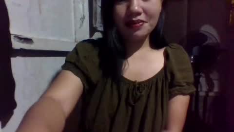 lovelymocha27s online show from March 10, 6:12 pm
