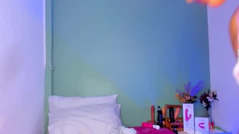 Snapshot of lovelynickyy chatting on January 30, 6:32 pm Nicky online show from January 30, 6:32 pm