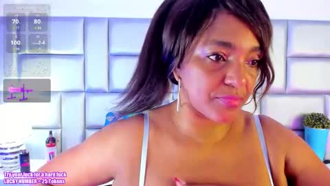 Snapshot of lovelynickyy chatting on October 10, 12:59 pm Nicky online show from October 10, 12:59 pm