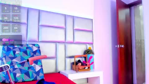Nicky online show from April 24, 1:02 pm
