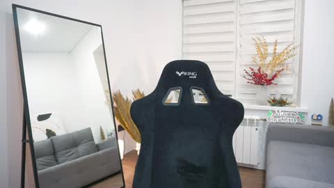 kim online show from January 4, 1:21 am