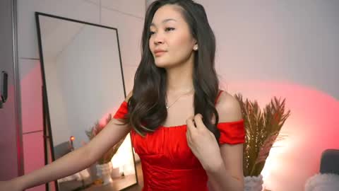 kim online show from February 21, 1:33 pm