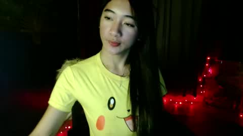 lovelypetite143 online show from February 19, 5:58 am