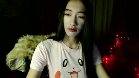 lovelypetite143 online show from February 25, 1:21 pm