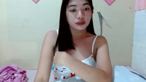 lovelypetitebigcock online show from September 29, 12:21 pm