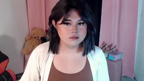 lovely online show from April 30, 8:48 pm