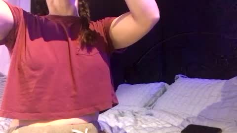 Snapshot of lovelyqueenaria chatting on January 5, 12:09 am Queen Aria  online show from January 5, 12:09 am