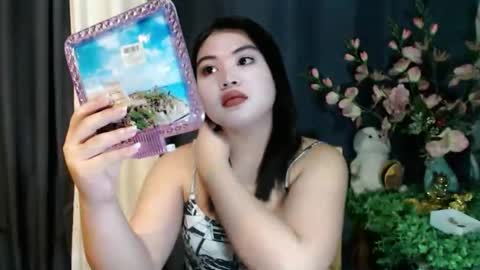 Snapshot of lovelyrhean chatting on December 21, 1:35 am Rhean online show from December 21, 1:35 am