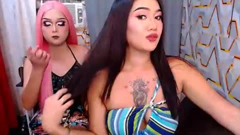 lovelyshelo online show from May 23, 6:23 pm