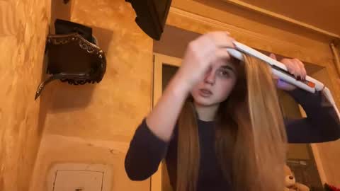 Snapshot of lovelysilk_63 chatting on January 11, 7:30 pm ELA online show from January 11, 7:30 pm