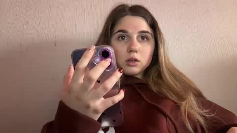 Snapshot of lovelysilk_63 chatting on January 16, 6:50 am ELA online show from January 16, 6:50 am