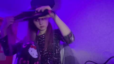 Snapshot of lovelysilk_63 chatting on February 1, 7:56 pm ELA online show from February 1, 7:56 pm