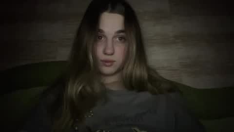 Snapshot of lovelysilk_63 chatting on February 13, 11:34 pm ELA online show from February 13, 11:34 pm