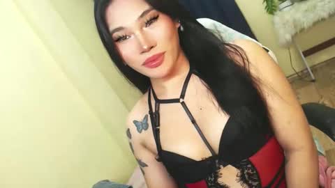 Snapshot of lovelysugar18 chatting on November 4, 7:35 pm STWEET LINA online show from November 4, 7:35 pm