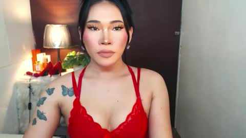 Snapshot of lovelysugar18 chatting on March 28, 10:59 am STWEET LINA online show from March 28, 10:59 am