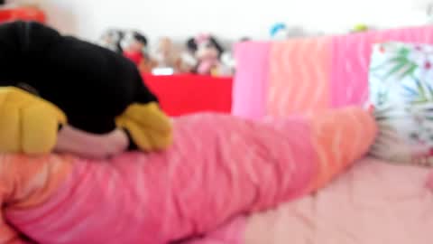 Snapshot of lovelywoman23 chatting on February 19, 10:23 am lovelywoman23 online show from February 19, 10:23 am