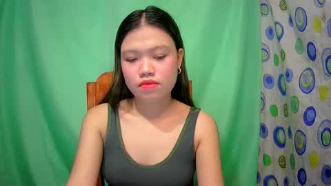Snapshot of lovemae352295 chatting on December 15, 11:34 am lovemae352295 online show from December 15, 11:34 am