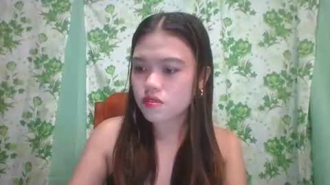 Snapshot of lovemae352295 chatting on December 30, 1:36 pm lovemae352295 online show from December 30, 1:36 pm