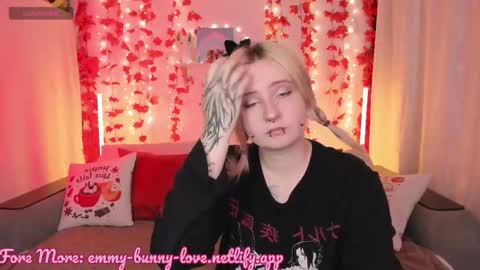 Emmy online show from September 19, 3:34 pm