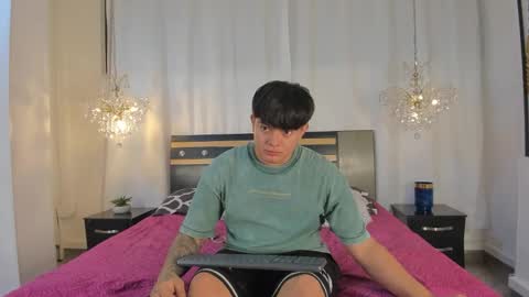 Snapshot of loverebels_ chatting on October 31, 12:06 pm loverebels_ online show from October 31, 12:06 pm