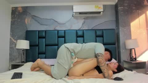 Snapshot of loverebels_ chatting on December 21, 12:45 pm loverebels_ online show from December 21, 12:45 pm