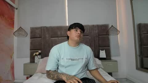 Snapshot of loverebels_ chatting on February 7, 3:16 pm loverebels_ online show from February 7, 3:16 pm