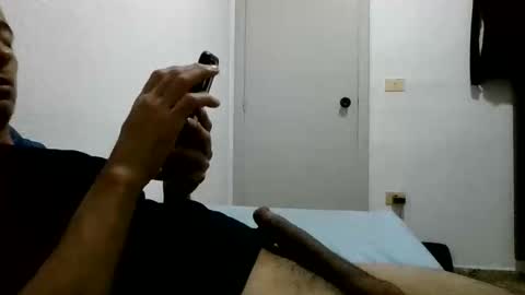 Snapshot of lovered6633 chatting on April 3, 12:08 am lovered6633 online show from April 3, 12:08 am