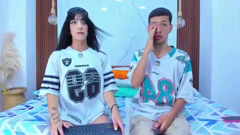 Snapshot of loversinfire chatting on November 18, 8:57 pm sofia and bryan online show from November 18, 8:57 pm