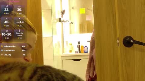 LovesKingdom online show from January 18, 9:29 pm