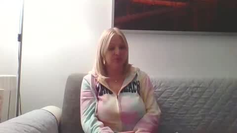 Marlyn online show from January 10, 12:12 am