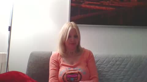 Marlyn online show from February 6, 11:08 pm