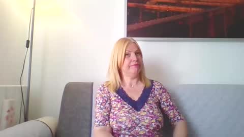 Marlyn online show from May 16, 1:10 pm