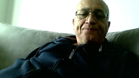 Snapshot of lovetightass251577 chatting on April 4, 9:07 am lovetightass online show from April 4, 9:07 am