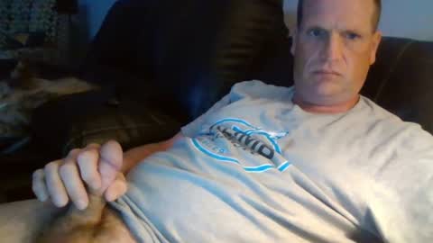 Snapshot of lovetocum37 chatting on May 29, 4:10 am lovetocum37 online show from May 29, 4:10 am