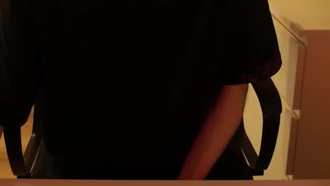 Snapshot of lovetocumforyou97 chatting on November 12, 9:32 am lovetocumforyou97 online show from November 12, 9:32 am