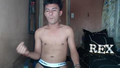 Snapshot of lovetosuckxox chatting on March 2, 1:51 pm lovetosuckxox online show from March 2, 1:51 pm