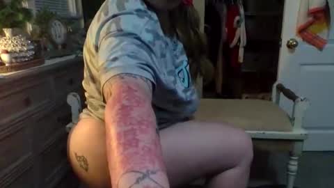 lovetubes101 online show from December 3, 2:52 am