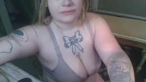 lovetubes101 online show from February 28, 3:29 am