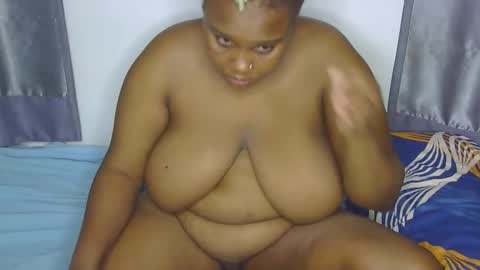 loveytiana online show from March 3, 2:39 am