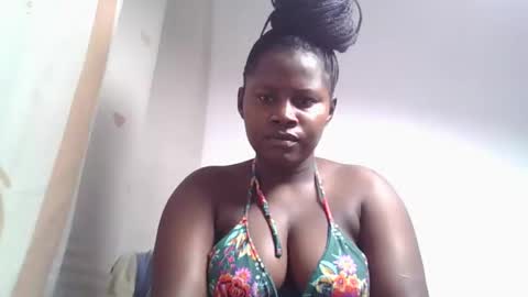 Snapshot of lovie_paula chatting on September 28, 3:06 pm lovie_paula online show from September 28, 3:06 pm