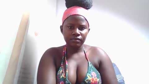 Snapshot of lovie_paula chatting on October 21, 1:01 pm lovie_paula online show from October 21, 1:01 pm